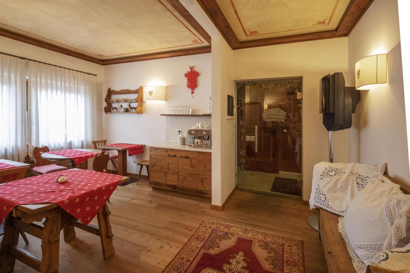 Ca' Del Sole Lejlighedshotel San Vito di Cadore Eksteriør billede